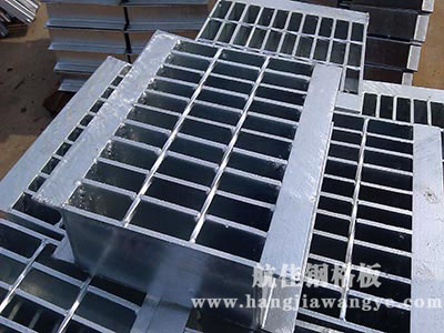 武漢排水溝蓋板一般采用什么材料